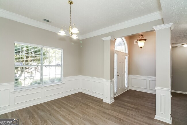 Building Photo - 11771 Fairway Overlook