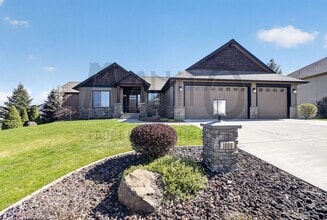 Building Photo - 1008 N River Ridge Blvd