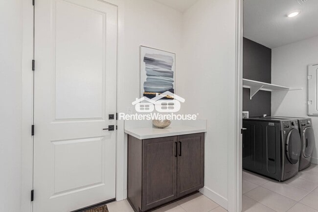 Building Photo - 11300 N Casa Dega Dr