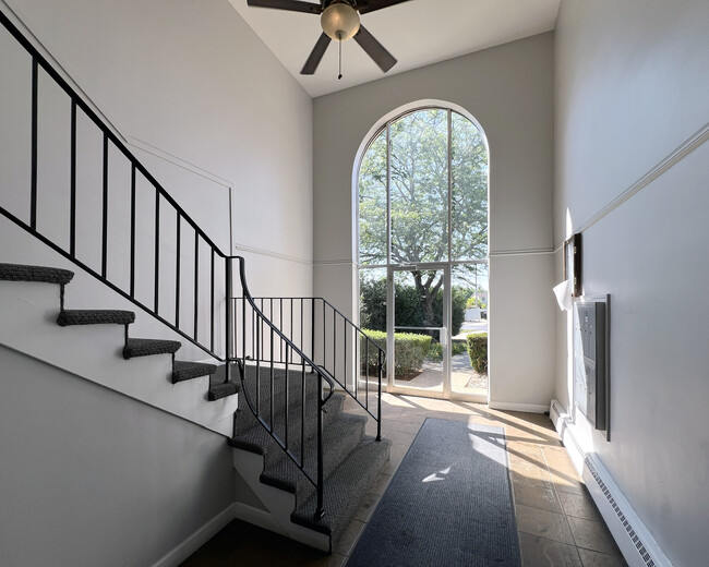 Foto del edificio - 2415 N Kennicott Dr