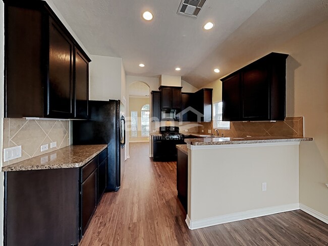 Building Photo - 28914 Hidden Lake Ct