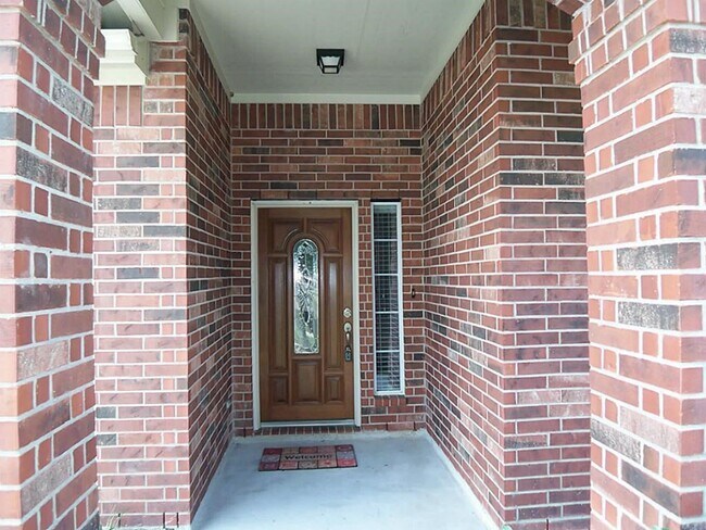 Foto del edificio - 17207 Mossbriar Ln