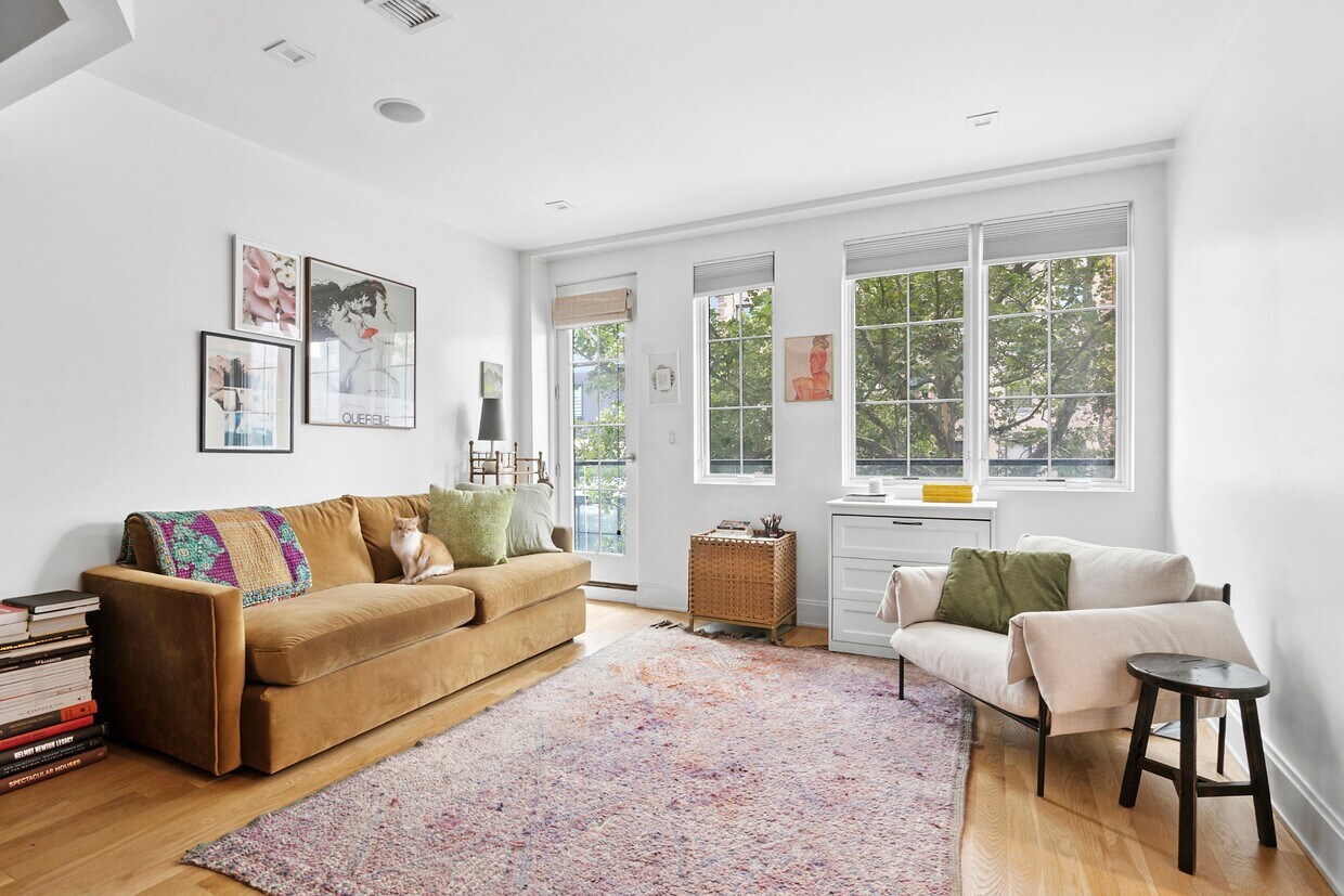 Foto principal - 594 Marcy Ave