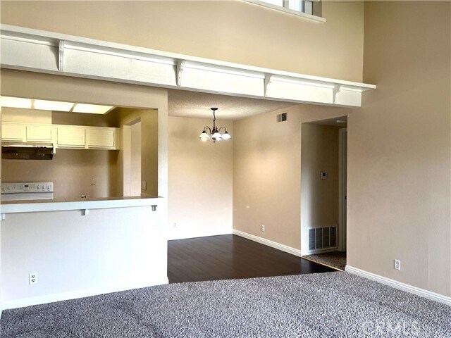 Foto del edificio - 13104 Glen Ct