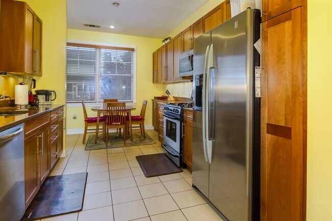 Building Photo - 54 Independence Way