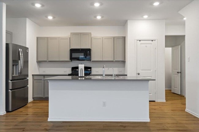 Building Photo - 206 Canley Lp