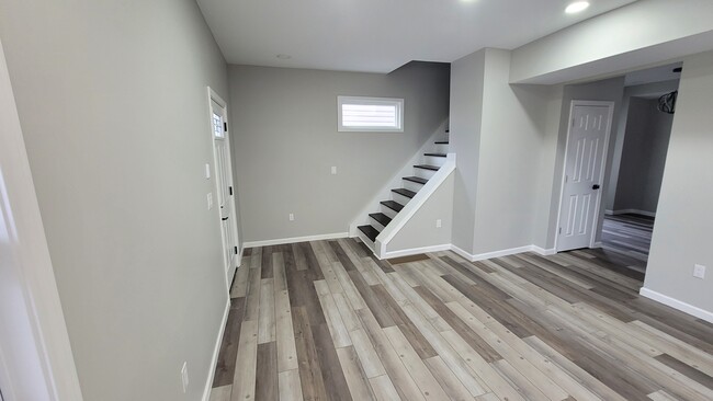 Foto del edificio - 1351 E Mound St