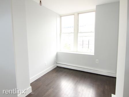 Building Photo - 5935 Myrtle Ave