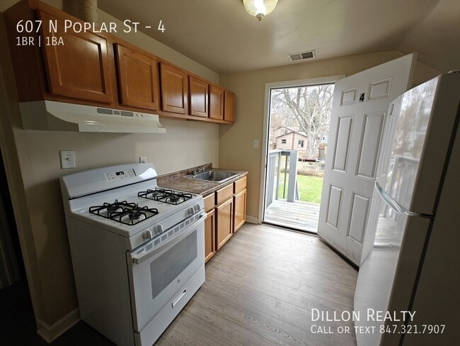 Building Photo - 607 N Poplar St