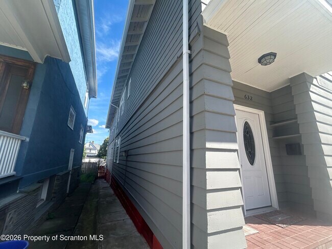 Foto del edificio - 632 N Irving Ave