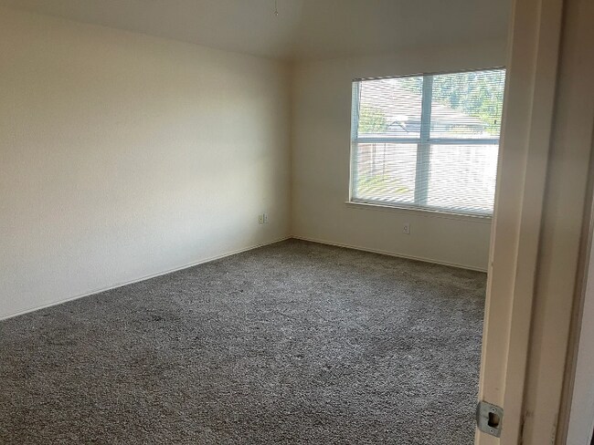 Building Photo - 3440 Crisoforo Dr