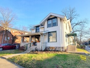 Building Photo - 802 E Hunter Ave