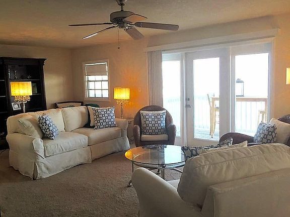 Building Photo - 5220 Coquina Key Dr SE