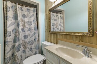 Building Photo - 411 Sailfish