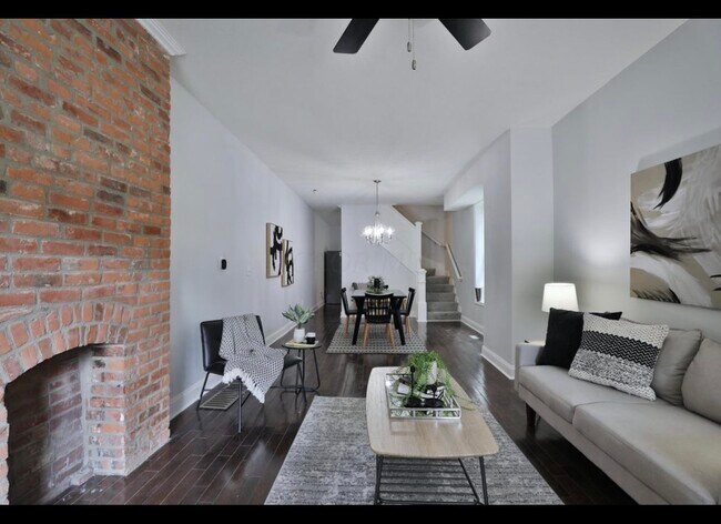 Foto del edificio - 742 Oakwood Ave