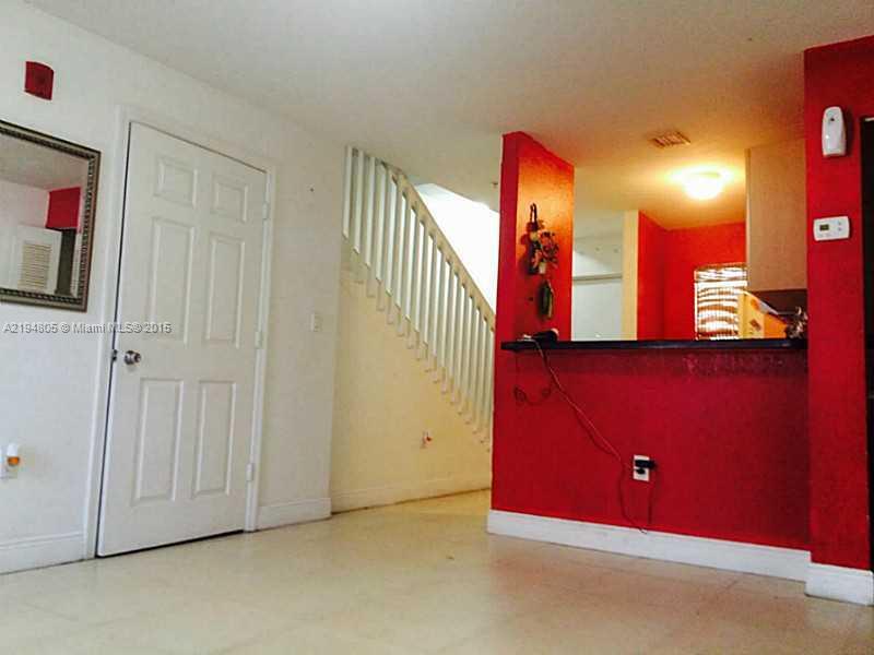 Foto principal - 1043 NW 4th St