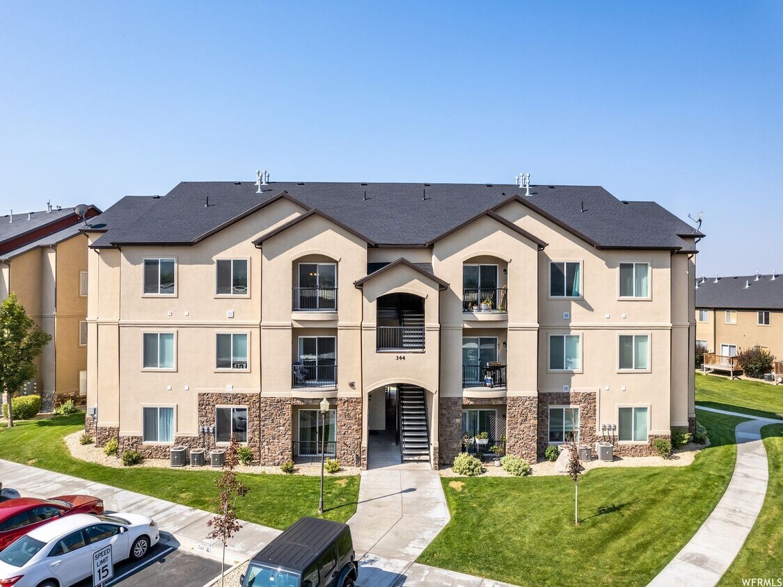 Primary Photo - Lovely Condo for Rent in Pleasant Grove, Utah