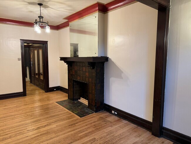 Living room - 323 W Grand Blvd