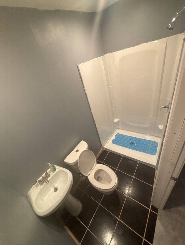 Bathroom - 4989 Thompson Mill Rd