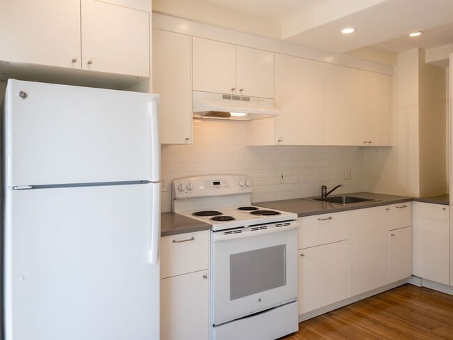 Foto del edificio - Tranquil 1BR/1BA Updated Unit! Tam Valley!...