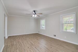 Foto del edificio - 1224 Wood Valley Rd