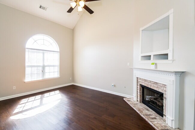 Building Photo - 225 Magnolia Garden Ln