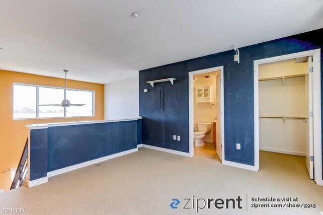 Building Photo - 1 br, 1.5 bath Condo - 403 Liquid Sugar Dr...