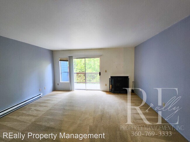 Foto del edificio - 2 br, 2.5 bath House - 500 N National #18