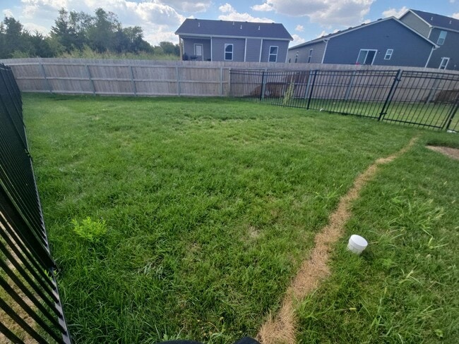 Building Photo - 2701/03 Greenleaf