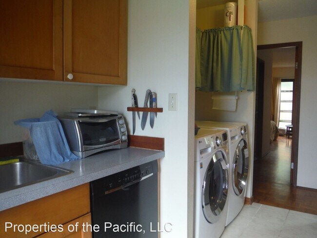 Foto del edificio - 3 br, 2 bath House - 663 Kalaau Place