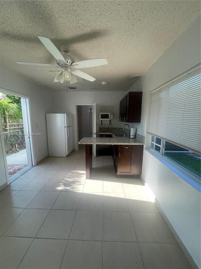 Foto del edificio - 7420 SW 31st St