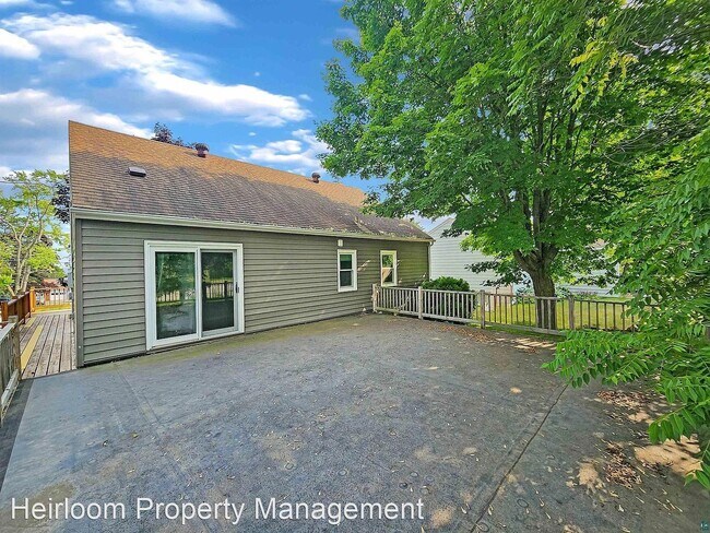 Building Photo - 3 br, 1.5 bath House - 5061 London Road