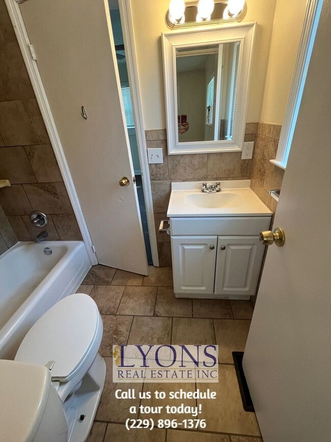 Foto del edificio - 615 E Brookwood Dr