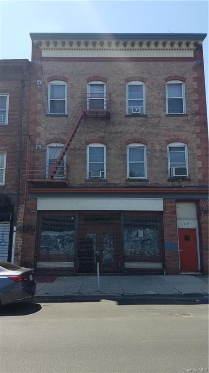 Building Photo - 126 W 1st St