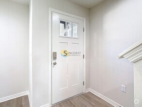 Building Photo - 3821 SW 43rd Ct