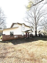 Building Photo - 1310 Halsey Ave NE