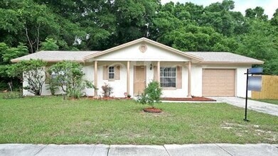 Building Photo - 3694 Rundo Dr