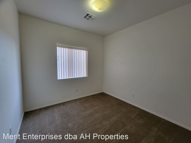 Building Photo - 4 br, 2 bath House - 3659 S JOSHUA TREE LN