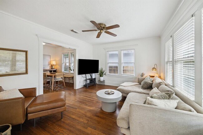 Foto del edificio - 117 Northwood St