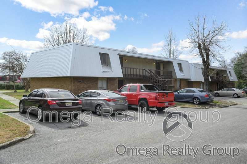 Primary Photo - 3382 McGehee Rd