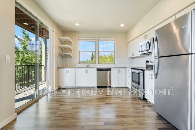 Building Photo - 16417 NW Chadwick Way