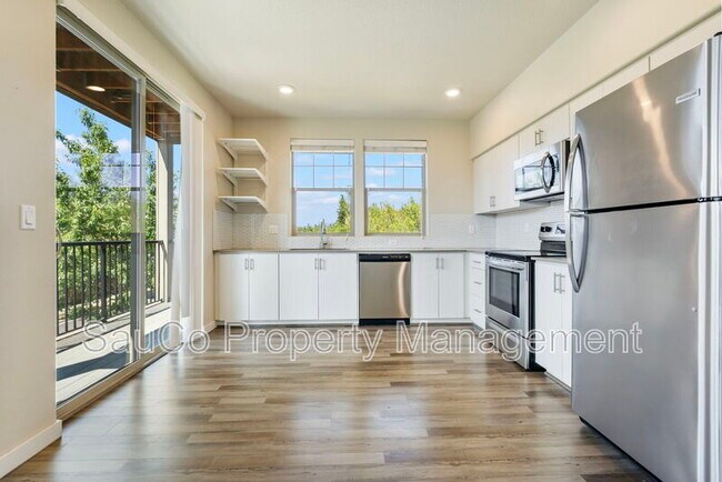 Foto del edificio - 16417 NW Chadwick Way