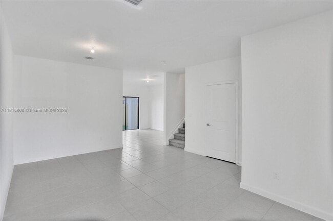 Building Photo - 252 SW 159th Ter