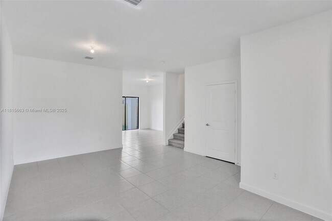 Foto del edificio - 252 SW 159th Ter
