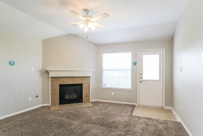 Foto del edificio - 10602 Harbor Canyon Dr