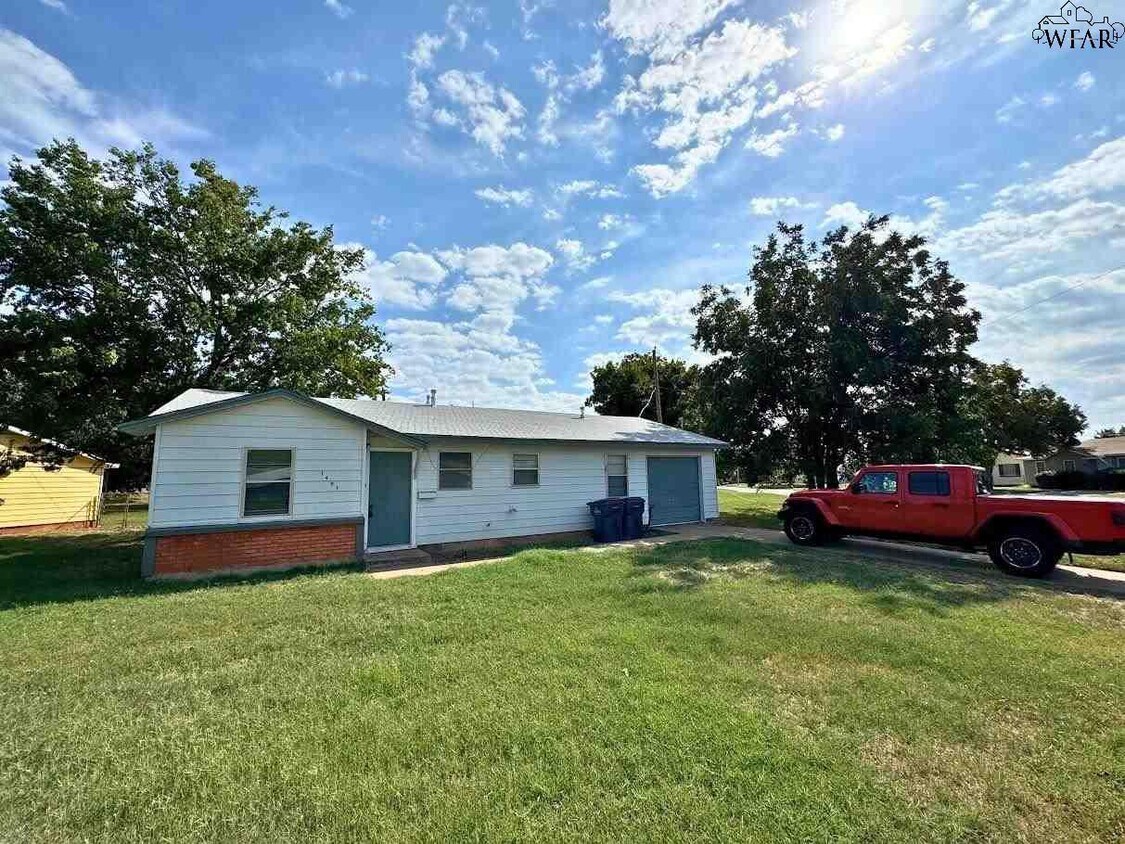 Foto principal - 1401 E Cortez Dr