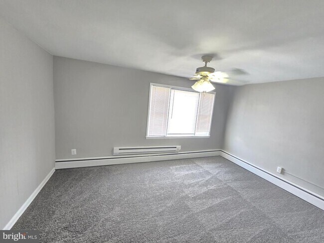 Foto del edificio - 5122 Plainfield Ave