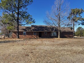 Building Photo - 819 N2964 Rd