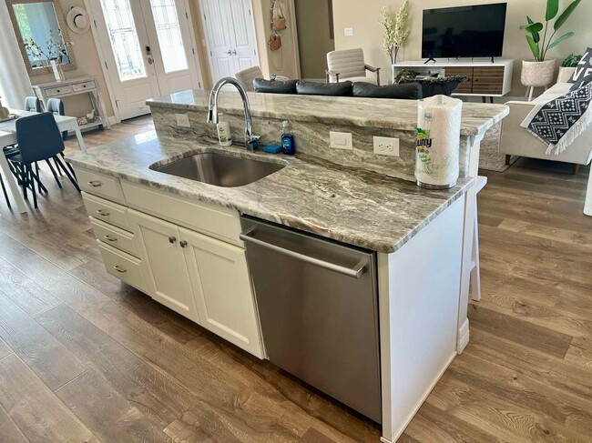 Foto del edificio - 257 Manor Rd