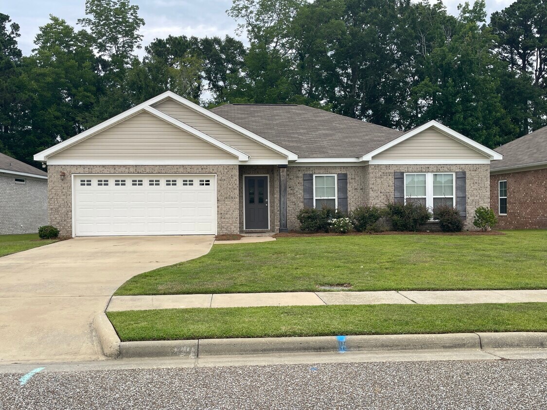 Foto principal - 407 Cotton Ridge Ln